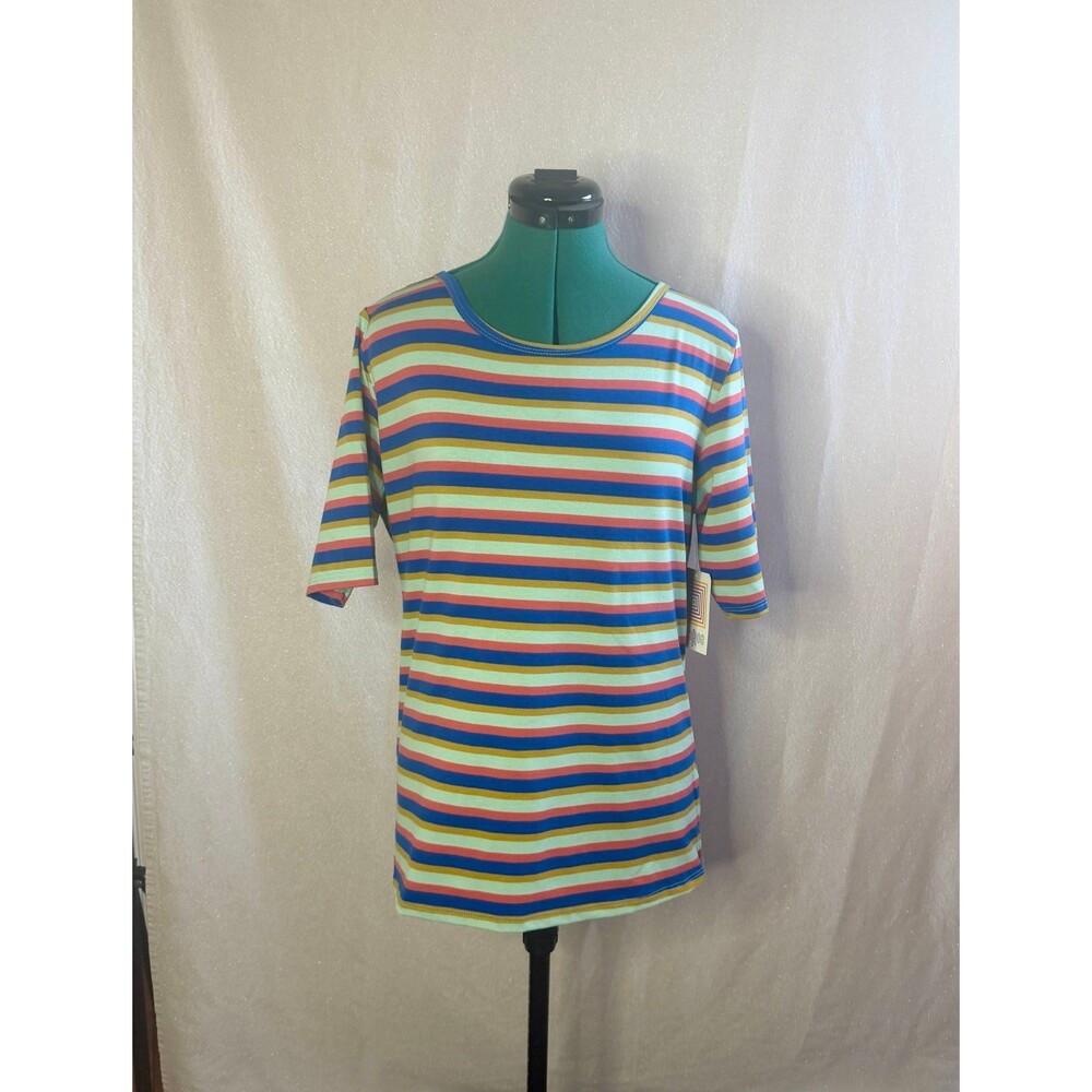 NWT Lularoe Gigi top size XL.